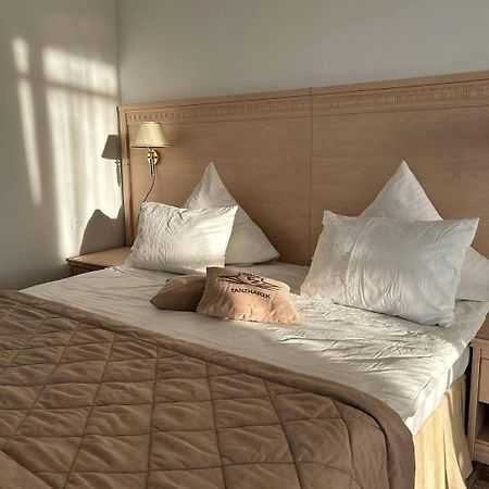 Tanzharyk Hotel Aktobe Zewnętrze zdjęcie