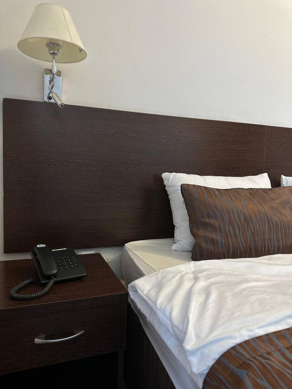 Tanzharyk Hotel Aktobe Zewnętrze zdjęcie