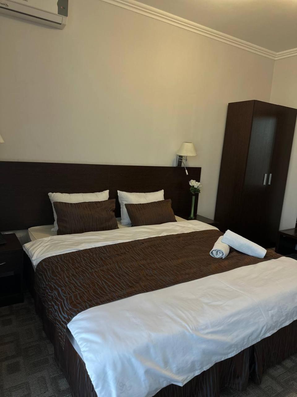 Tanzharyk Hotel Aktobe Zewnętrze zdjęcie