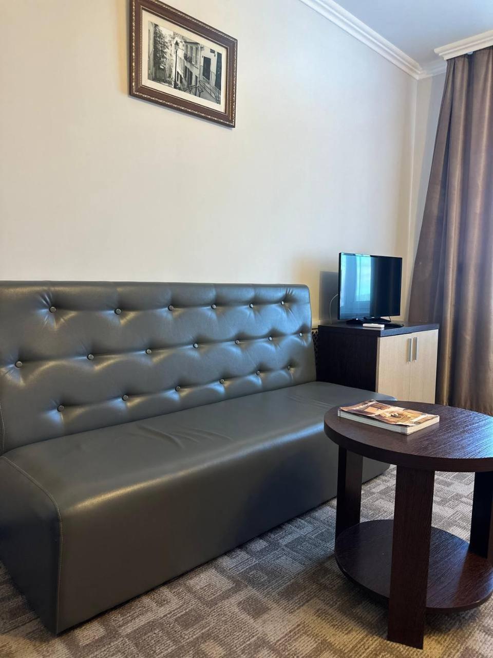 Tanzharyk Hotel Aktobe Zewnętrze zdjęcie