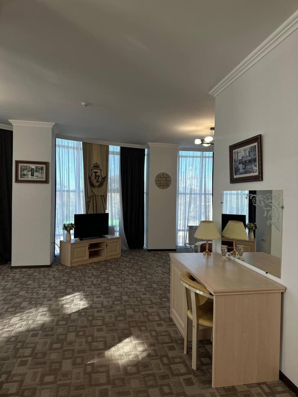 Tanzharyk Hotel Aktobe Zewnętrze zdjęcie