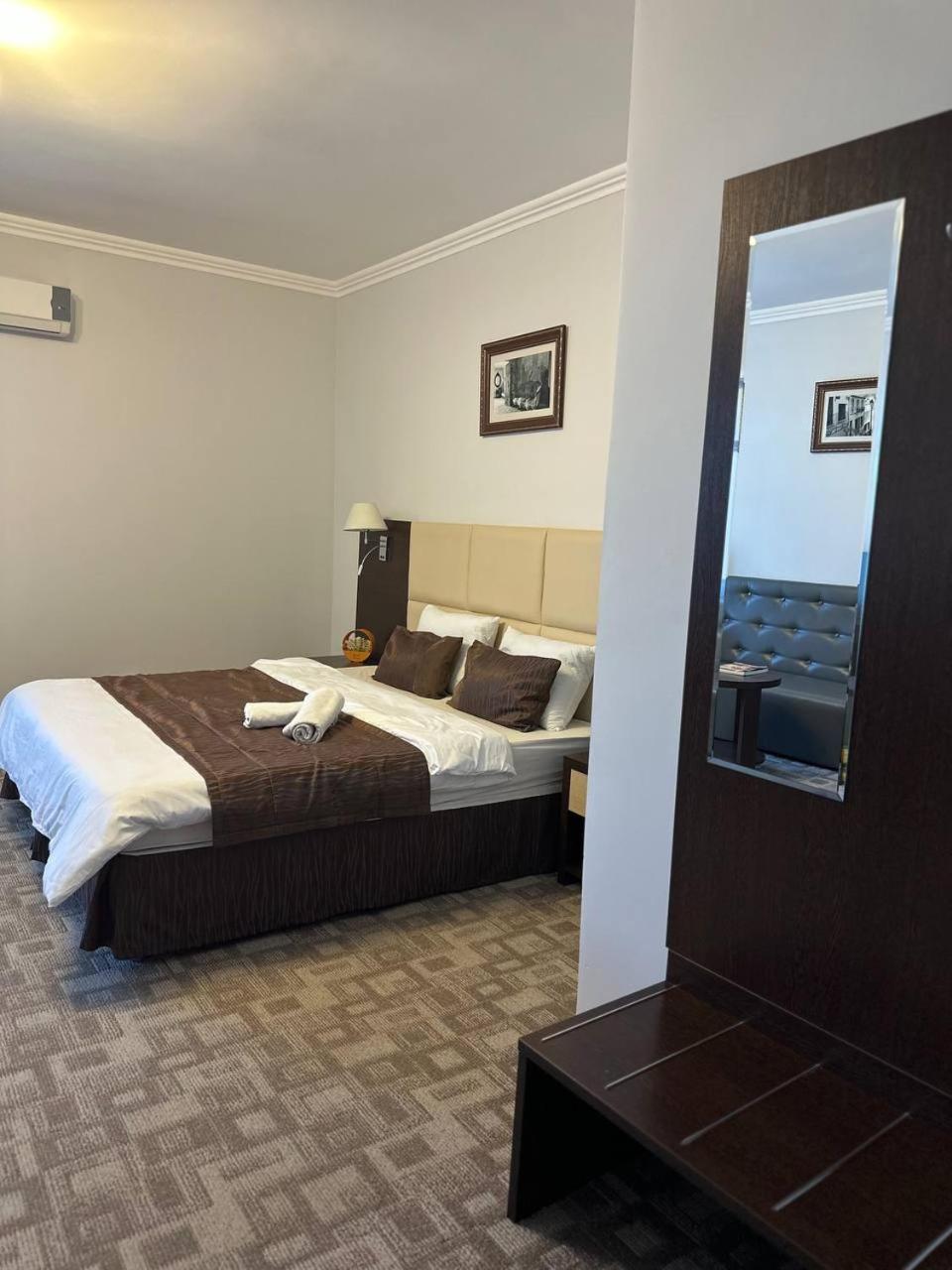Tanzharyk Hotel Aktobe Zewnętrze zdjęcie