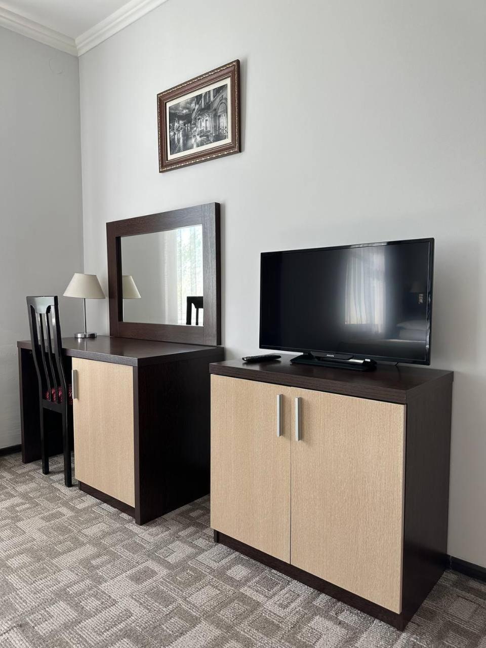 Tanzharyk Hotel Aktobe Zewnętrze zdjęcie